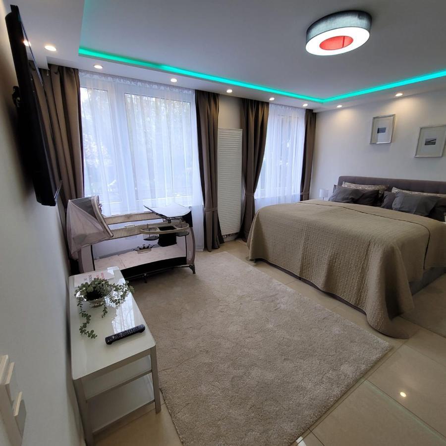 3 Zimmer Wohnung - Keine Party Wohnung ! 6 Personen 杜塞尔多夫 外观 照片